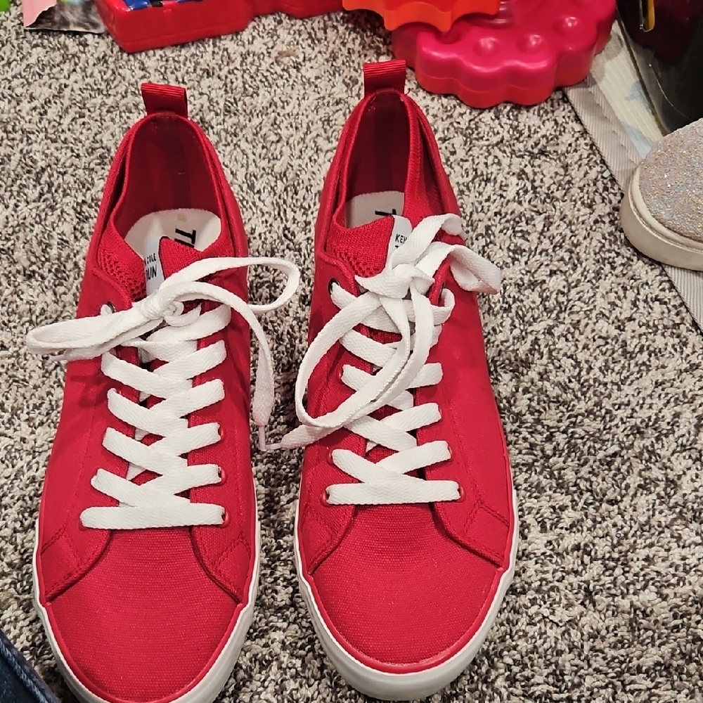 Kenneth Cole Red Canvas Men's running shoes
